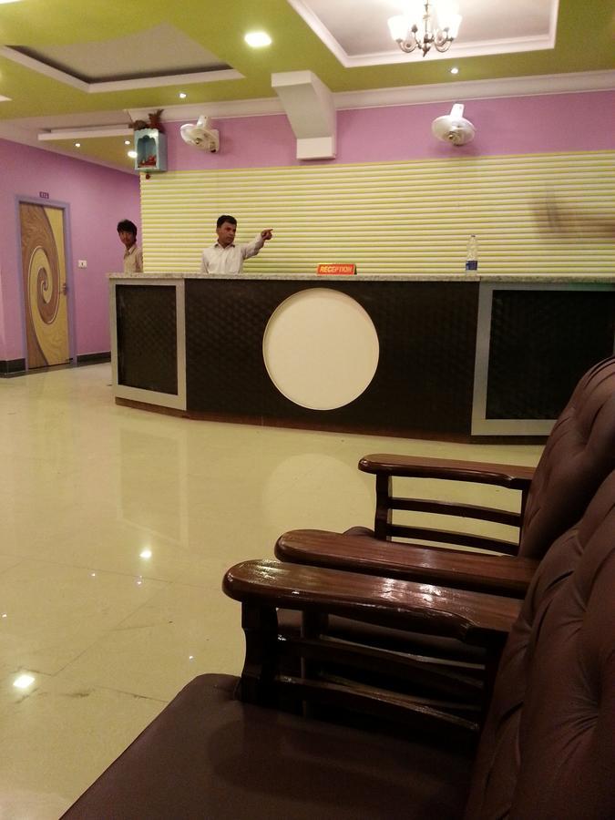 Hotel Sanchita Palace Forbesganj Exterior foto